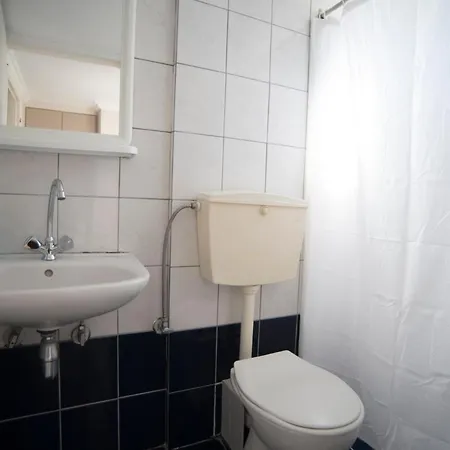 Kostas Nydri (Lefkada)