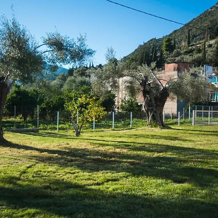 Kostas Aparthotel