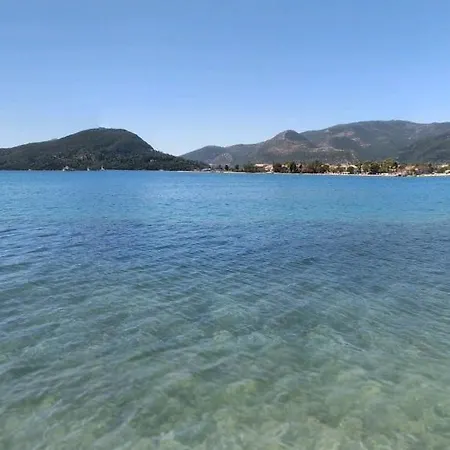 Aparthotel Kostas *