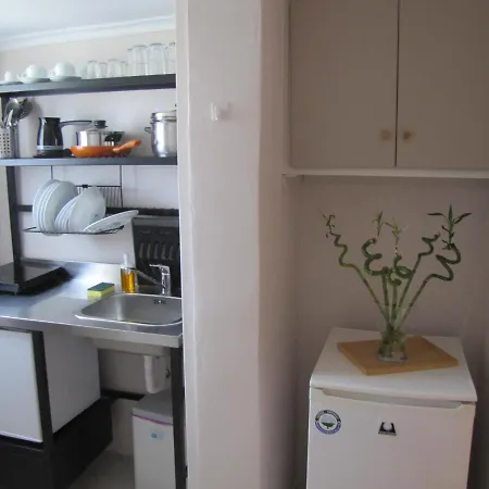 Aparthotel Kostas *
